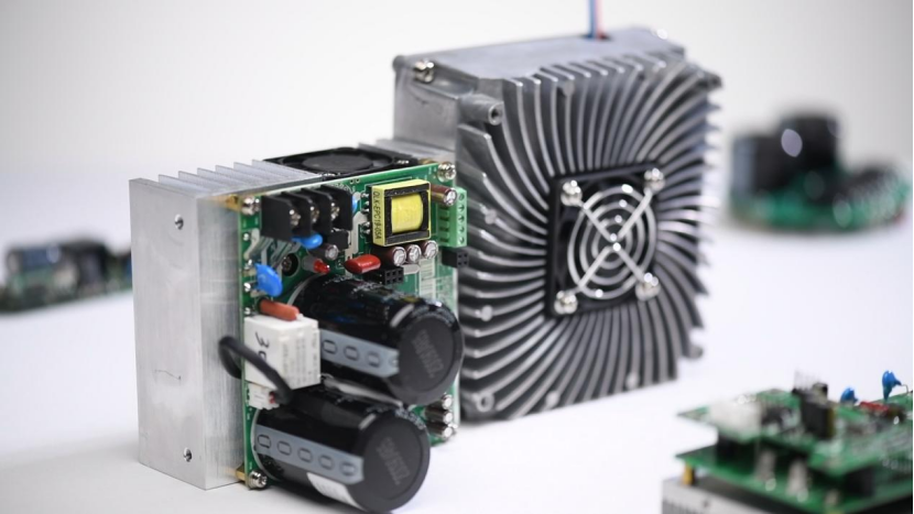 驅(qū)動(dòng)養(yǎng)殖產(chǎn)業(yè)升級！復(fù)興偉業(yè)單相電機(jī)控制板助力設(shè)備更安全穩(wěn)定